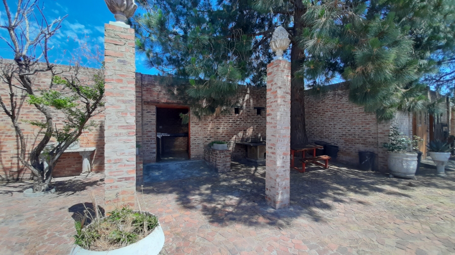 To Let commercial Property for Rent in Potchefstroom North West